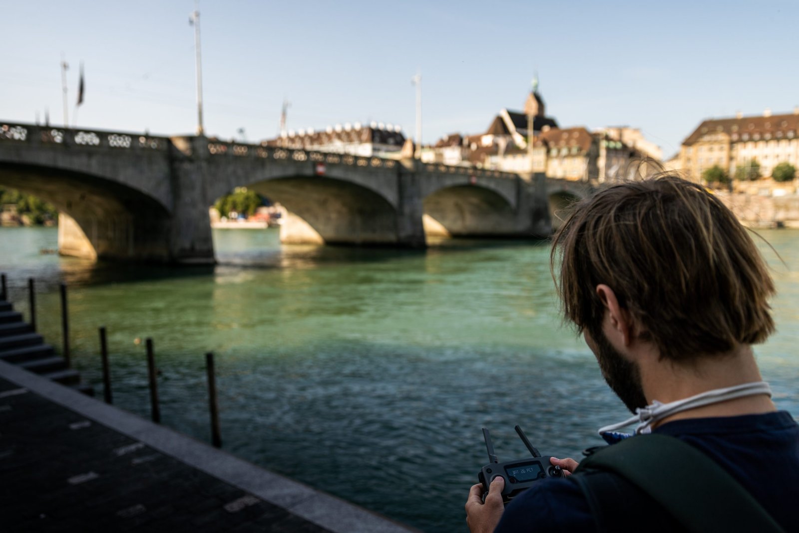 Drohnenaufnahme am Rhein in Basel